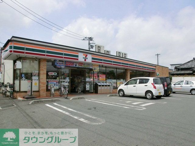 コンビニ　セブンイレブン三郷戸ヶ崎1丁目店（コンビニ）まで632m