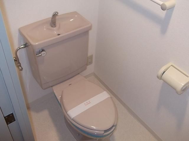 アーヴァイン山太のトイレ写真