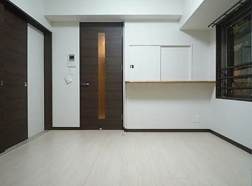 ＪＲ鹿児島本線 博多駅 徒歩7分 11階建 築17年の居間写真