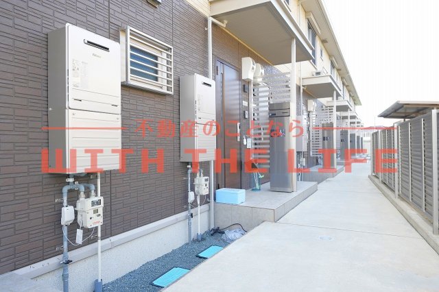 エントランス　同建設会社施工物件の写真となります。※現状優先