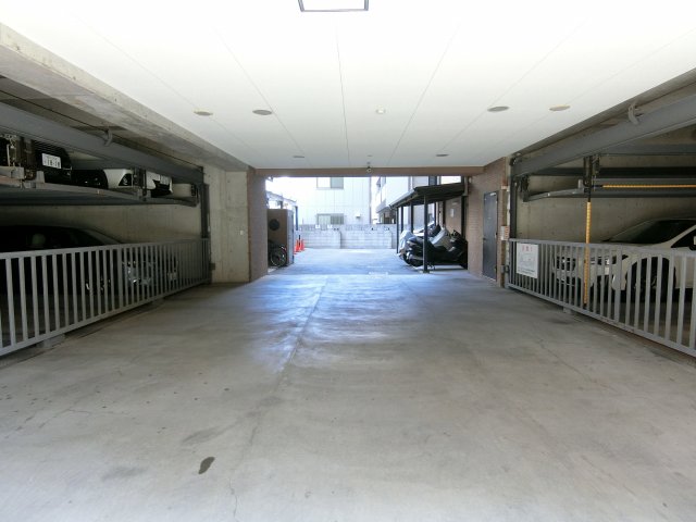 駐車場　詳細は、RISUMO江坂本店→06-6155-7137まで♪