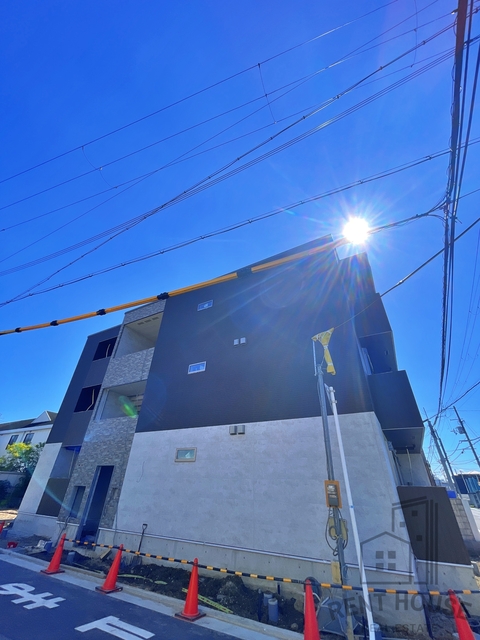 建物外観　外観（建設中）