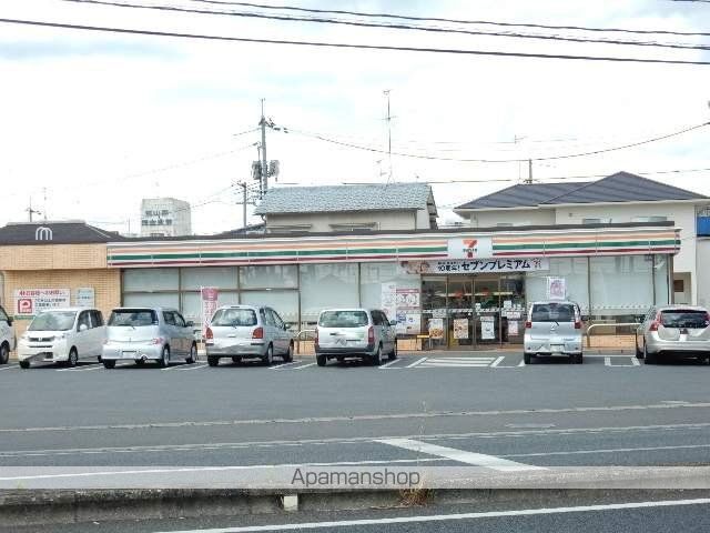 コンビニ　セブンイレブン／下伊福西町店（コンビニ）まで300m