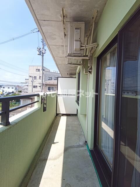 仙台市地下鉄南北線 長町一丁目駅 バス乗車時間：15分 最寄りバス停で下車 徒歩2分 3階建 築19年の内装写真