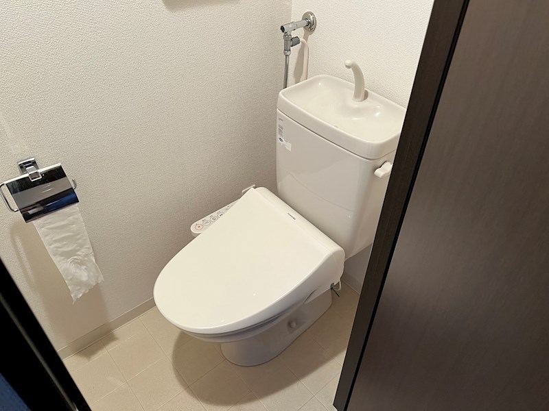 地下鉄東豊線 元町駅 徒歩5分 4階建 築17年のトイレ写真