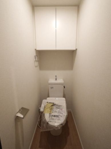 トイレ　反転タイプ写真