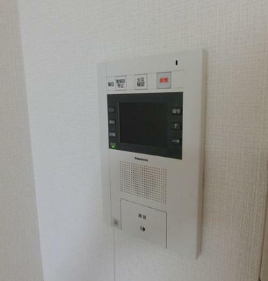 セキュリティ　モニター付きインターホンで急な来客も安心です。