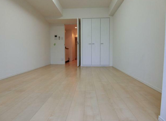 居室・リビング　8.2帖のお部屋です。
