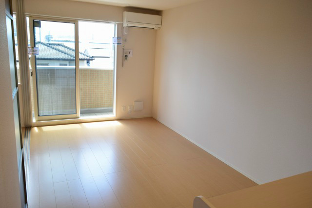居室・リビング　他部屋参照写真