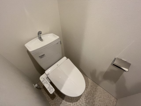 スプランディッド甲子園のトイレ写真