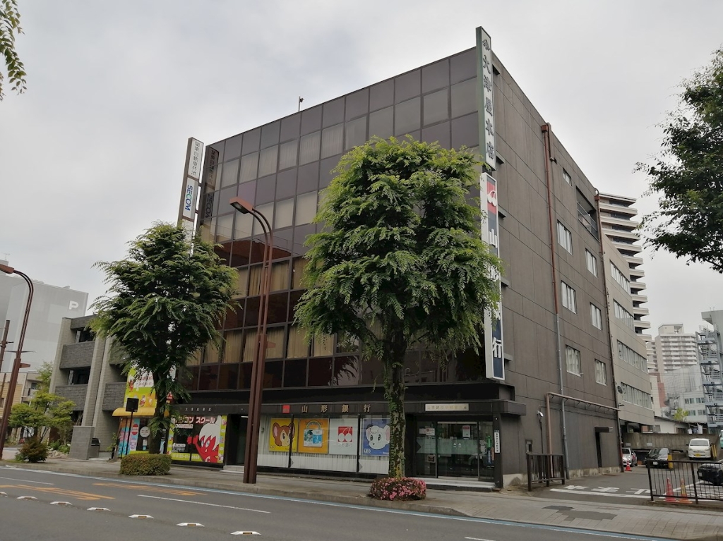 銀行　山形銀行宇都宮支店（銀行）まで635m