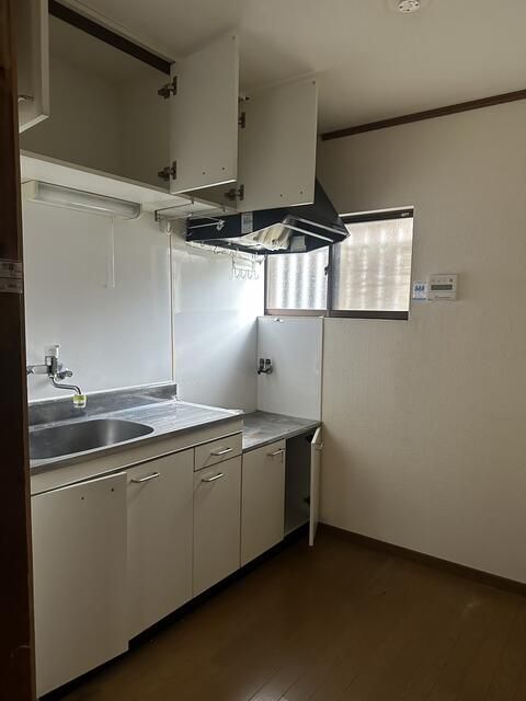 駒ケ林町3丁目貸家のキッチン写真