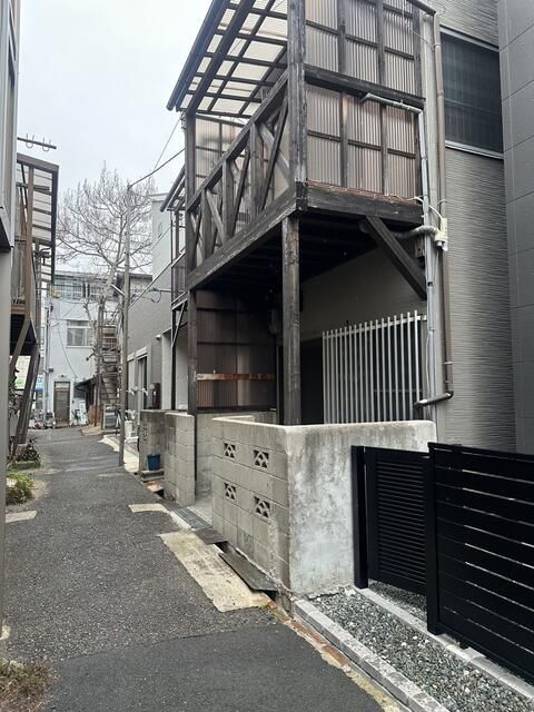 駒ケ林町3丁目貸家の外観写真