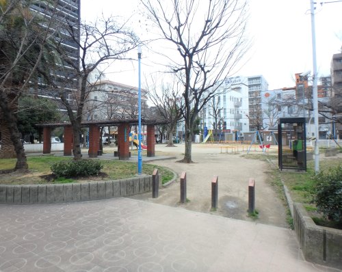 公園　東小橋公園（公園）まで444m