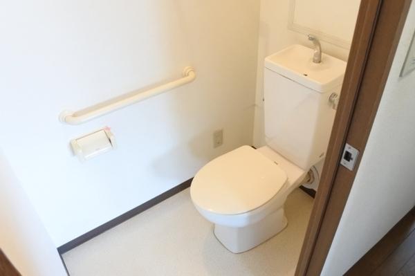 フルール鶴見緑地のトイレ写真