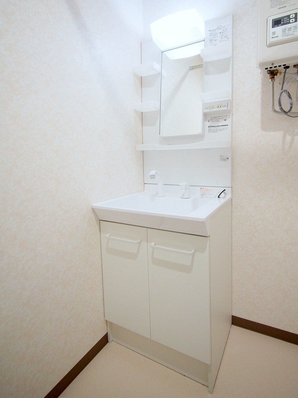 洗面設備　シャンプードレッサー完備しています♪