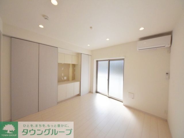 ＪＲ総武線 千葉駅 徒歩20分 3階建 築10年の居間写真