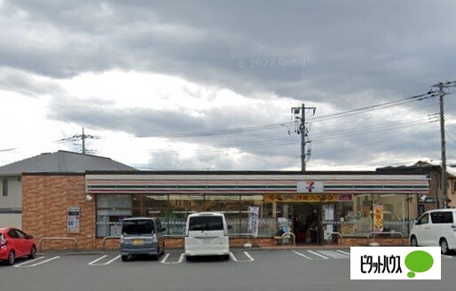 コンビニ　セブンイレブン富士宮淀平町店（コンビニ）まで212m