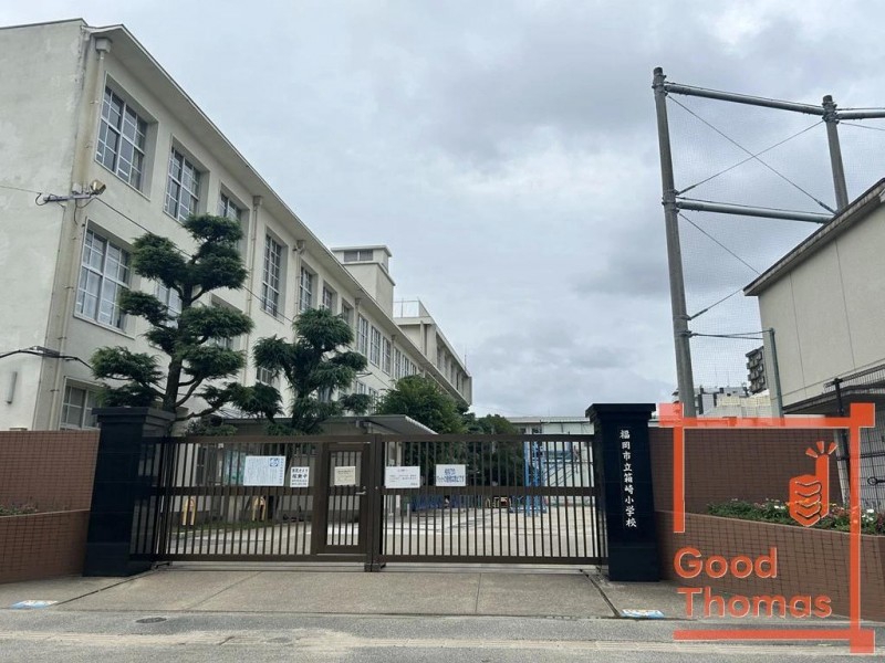 小学校　福岡市立箱崎小学校（小学校）まで716m