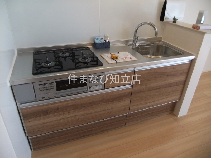 キッチン　同型別部屋写真