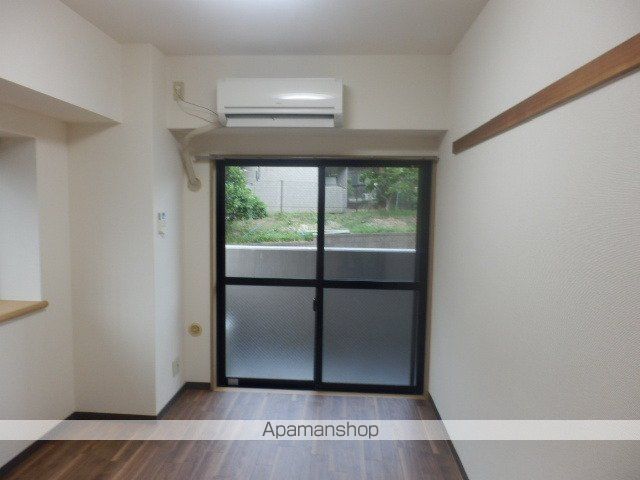 グランドハイツIIの居間写真