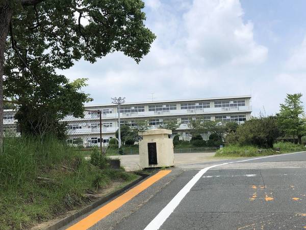 小学校　掛川市立城北小学校（小学校）まで300m