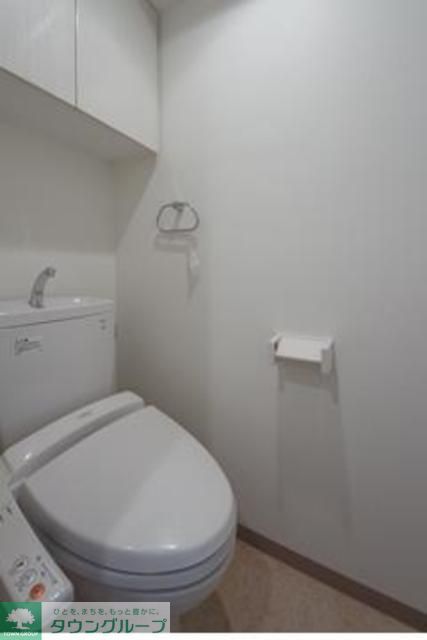 トイレ　※写真は同タイプ住戸です。