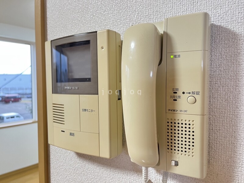 セキュリティ　モニター付きインターホンで来客確認も安心です！