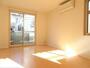 居室・リビング　２面採光なので、明るく風通しのよいお部屋です♪