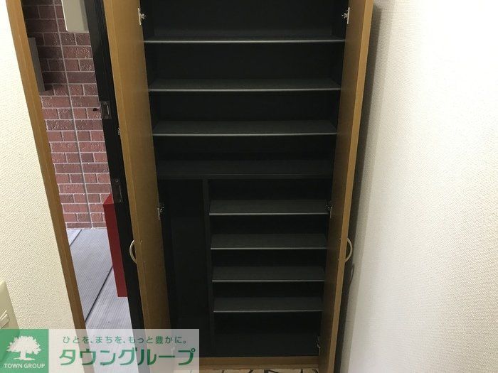 玄関　お問合せはタウンハウジングまで！※現地待合わせ相談可能