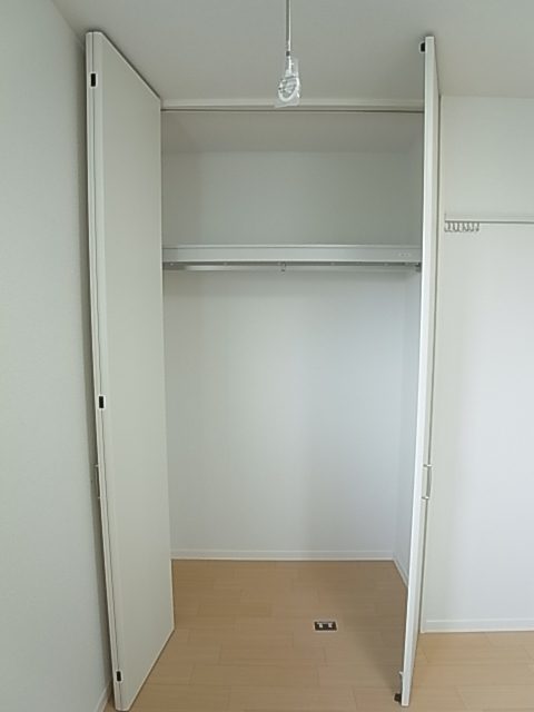 その他部屋・スペース　洋室５．５帖クローゼット