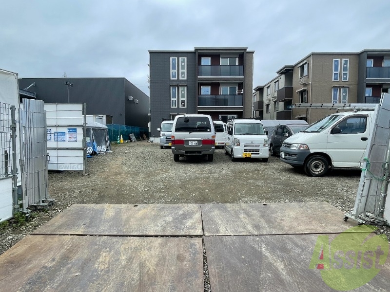 収納　建物の外観です完成が楽しみですね