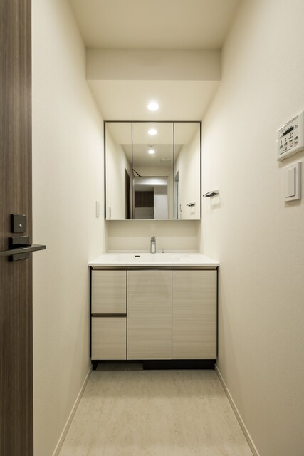洗面設備　※写真は同タイプ住戸です。