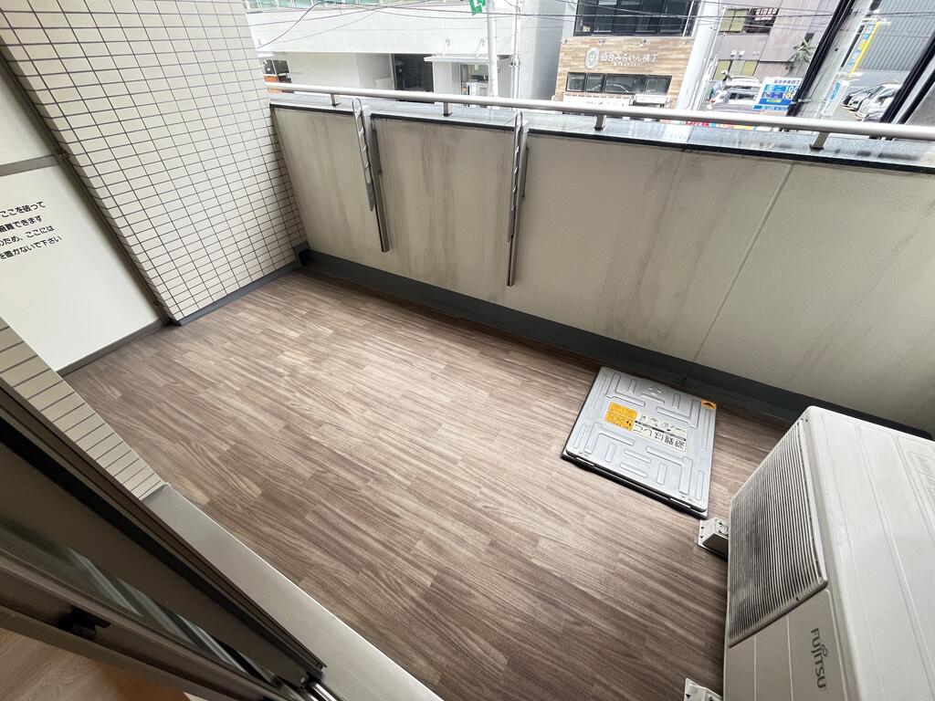 バルコニー
