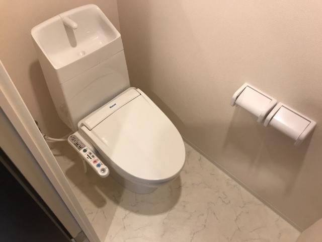 トイレ　シャワー付トイレ