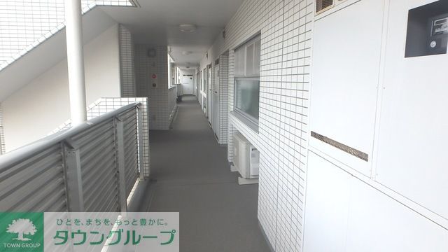 ロビー　廊下