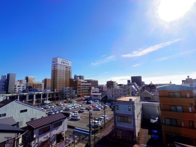 【静岡市駿河区泉町のマンションの眺望】