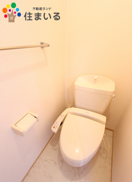 トイレ　※同社同型物件の写真になります。