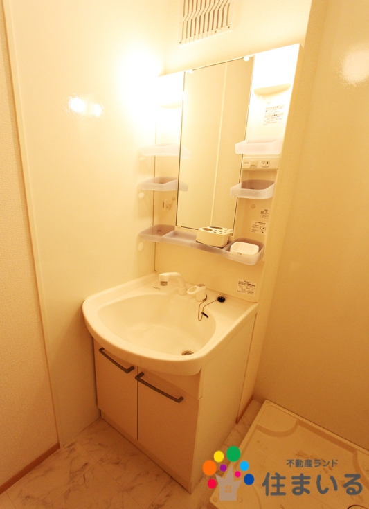 洗面設備　※同社同型物件の写真になります。