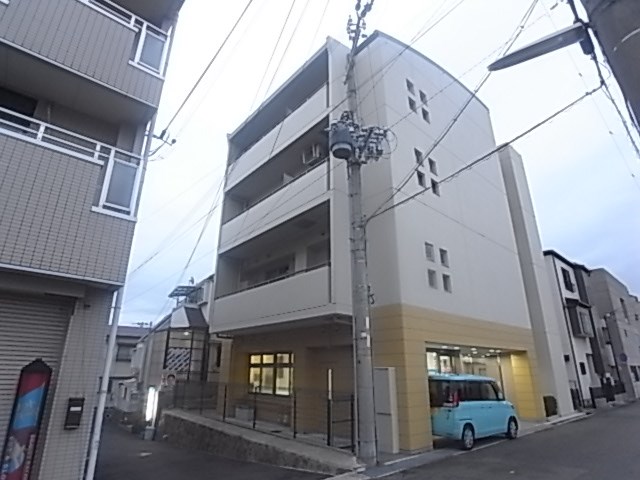 神戸市須磨区堀池町のマンションの建物外観