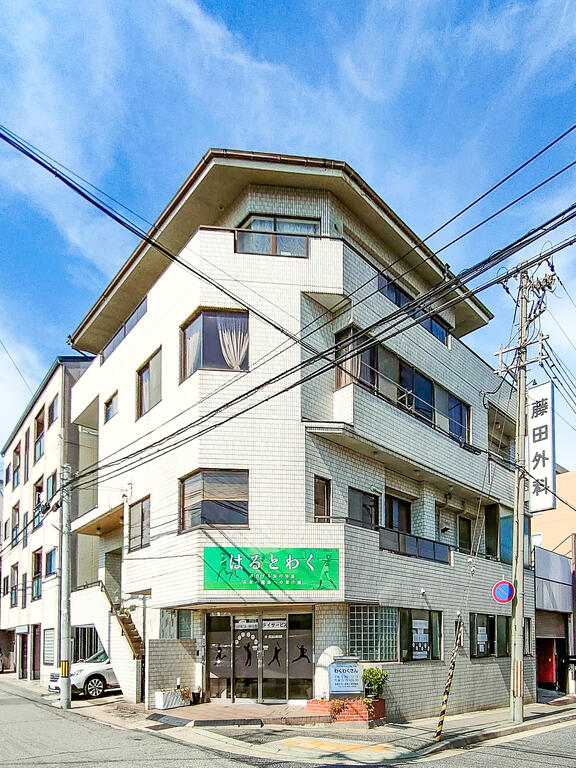 魚崎北町１丁目ビル（２・３・４階部分）の建物外観