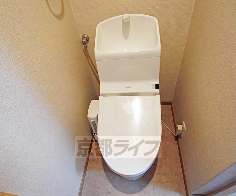 トイレ　きれいなトイレです
