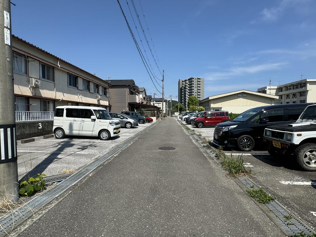 【ライトハウス大津Iの駐車場】