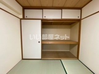 【和歌山市元町奉行丁のマンションの収納】