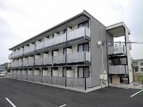 福山市加茂町大字下加茂のマンションの建物外観