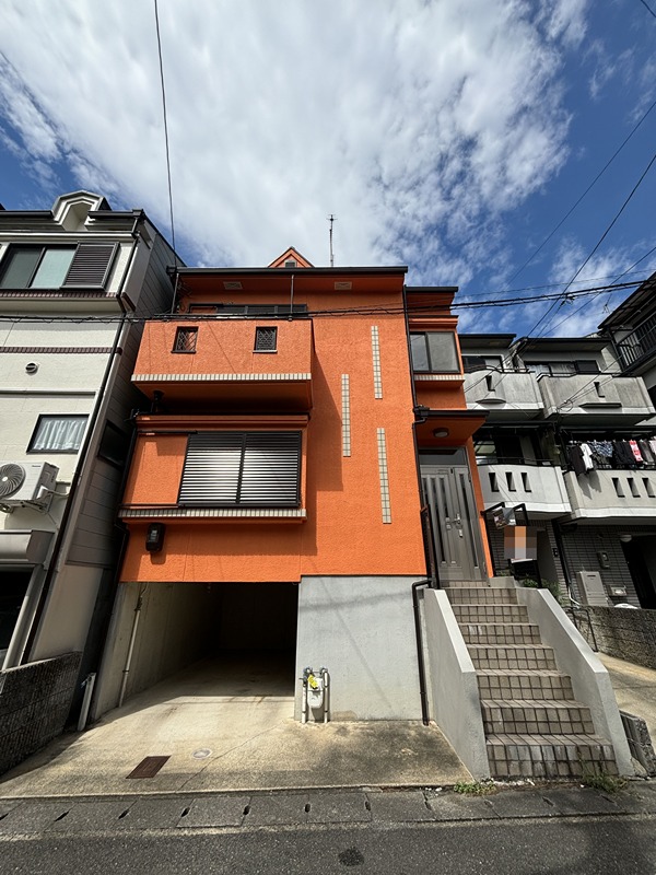 日野谷寺町貸家の建物外観