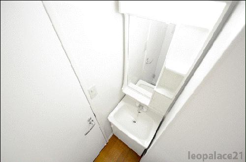 洗面設備　備品や設備仕様は号室等により異なります現地をご確認下さい。