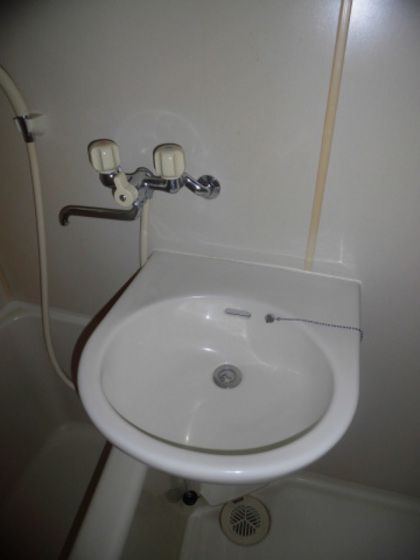 洗面設備　※別部屋の写真です