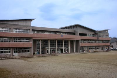 小学校　一関市立南小学校（小学校）まで2353m