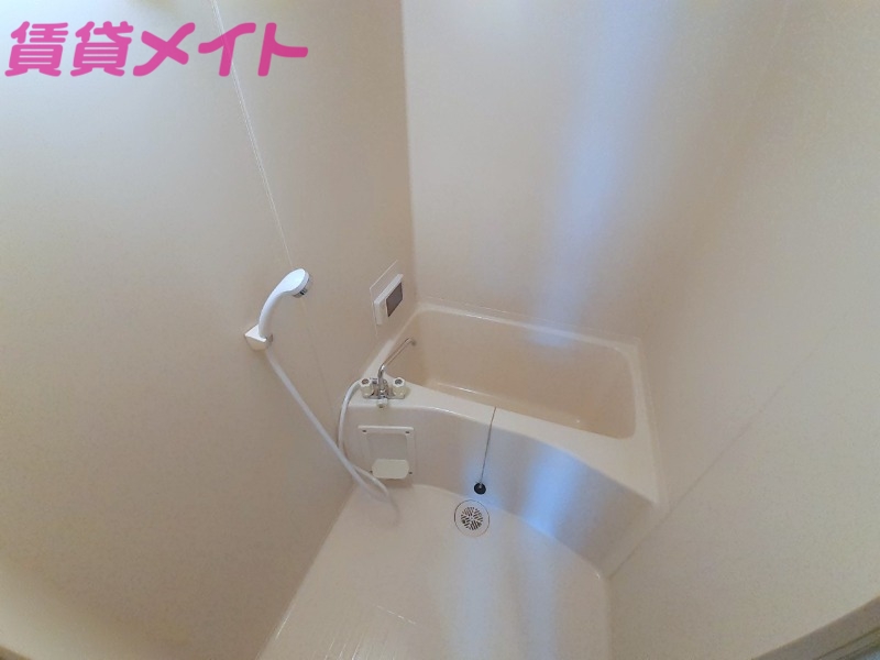 バス・シャワールーム　別部屋反転画像参考